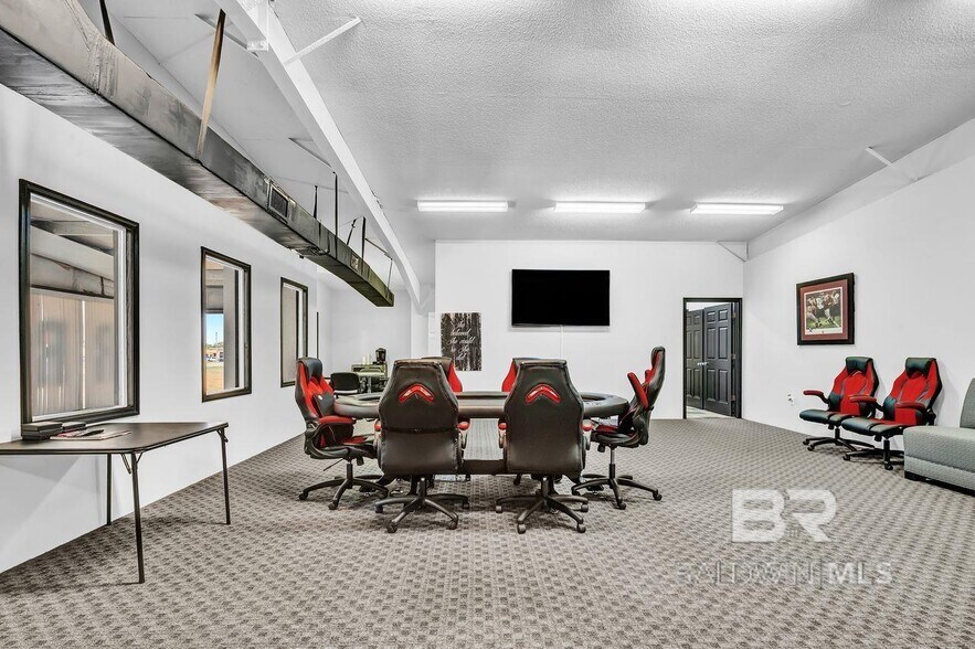 More Photos Of 20870 State Highway 59, Robertsdale Freestanding For Lease