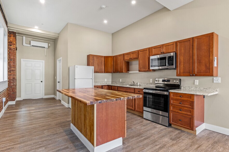 More Photos Of 8 Depot St, Pittsfield Apartments For Sale