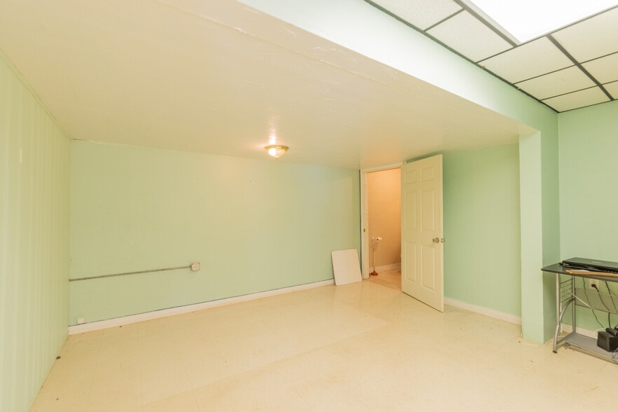 More Photos Of 2012 S Main St, Stillwater Medical For Sale