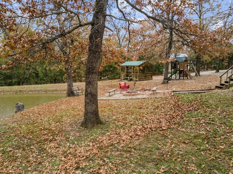 More Photos Of 2131 Sioux Dr, Sulphur Multifamily For Sale