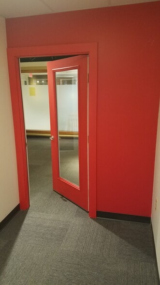 More Photos Of 3 Lebanon St, Hanover Storefront Retail Office For Lease