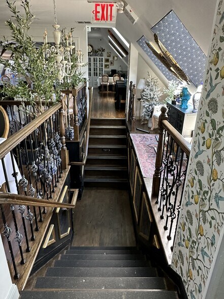 More Photos Of 141 Mansion Ave, Staten Island Restaurant For Sale