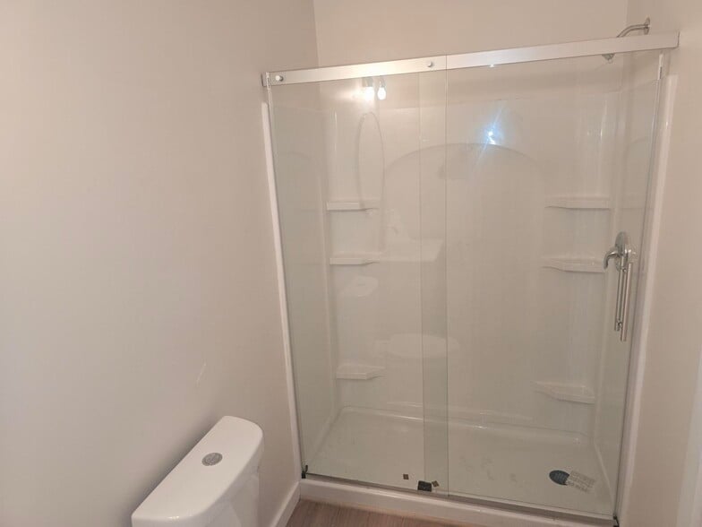 More Photos Of 2122 N Pine St, Wilmington Apartments For Sale