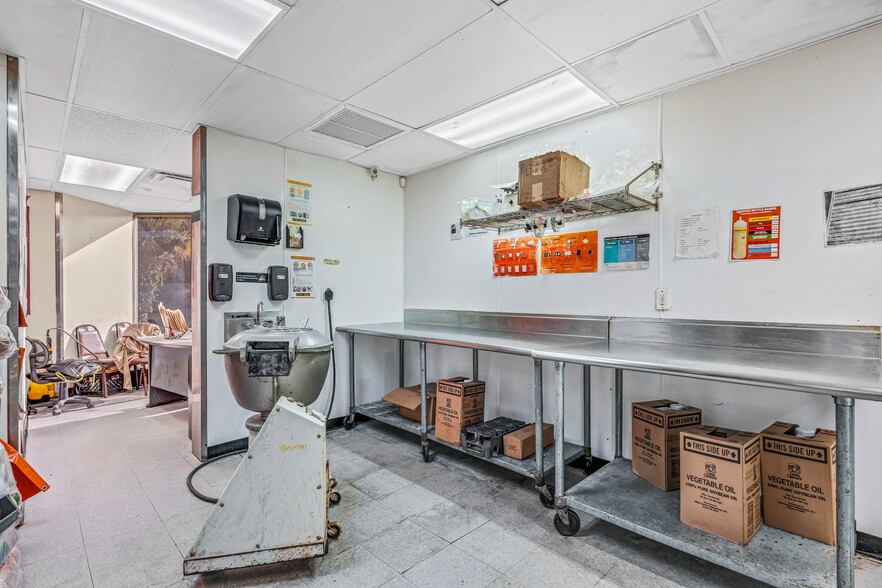 More Photos Of 1015 S Ridgewood Ave, Edgewater Office For Sale