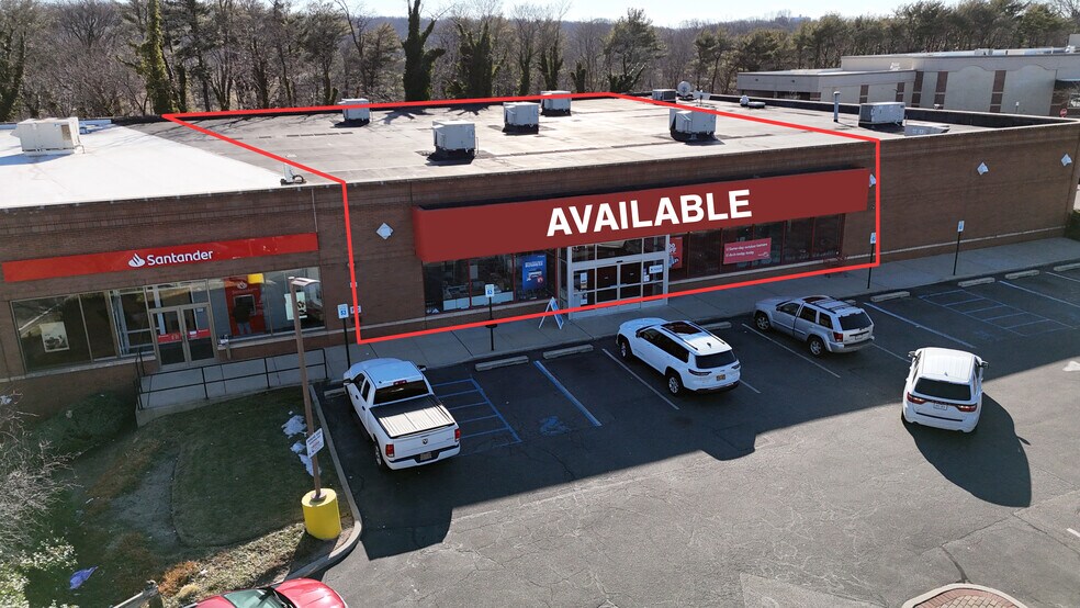 More Photos Of 1410-1420 Northern Blvd, Manhasset Freestanding For Lease