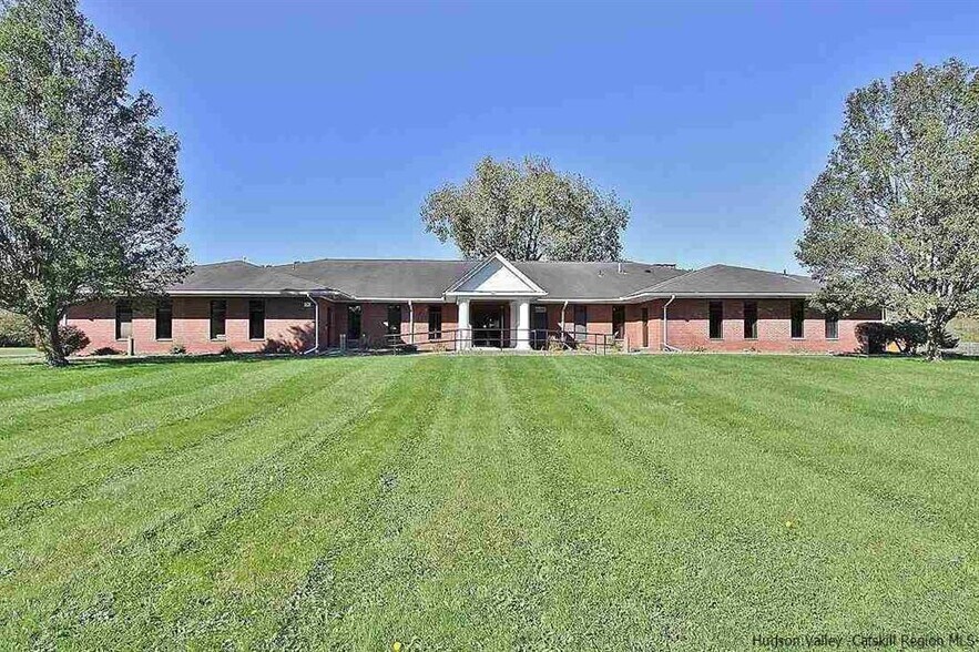 More Photos Of 451 Washington Avenue Ext, Saugerties Hospitality For Sale