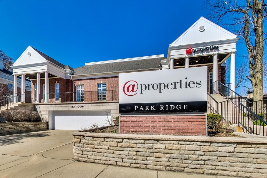 More Photos Of 324 W Touhy Ave, Park Ridge Office For Lease