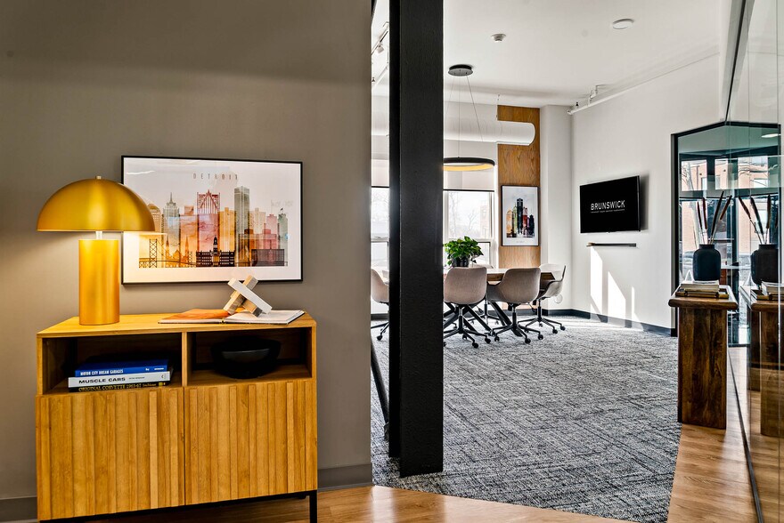 More Photos Of 27 S Squirrel Rd, Auburn Hills Coworking Space