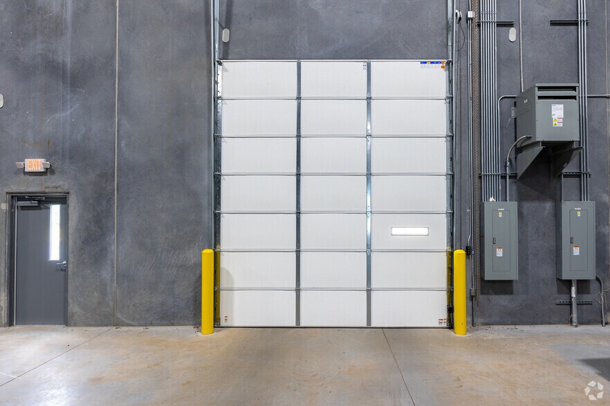 More Photos Of 134 Long Rd, Williamston Distribution For Sale