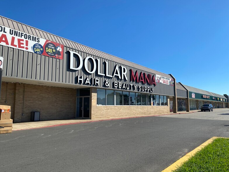 More Photos Of 6713, 6715, 672 Pines Rd. Rd, Shreveport General Retail For Sale