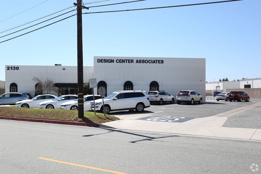 More Photos Of 2130-2138 Ritchey St, Santa Ana Showroom For Lease