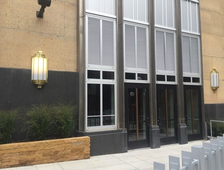 More Photos Of 180 Kellogg Blvd E, Saint Paul Apartments For Lease