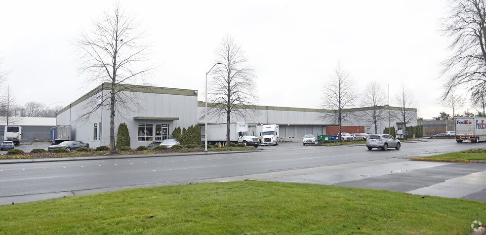 More Photos Of 1000-1006 Andover Park E, Tukwila Warehouse For Lease