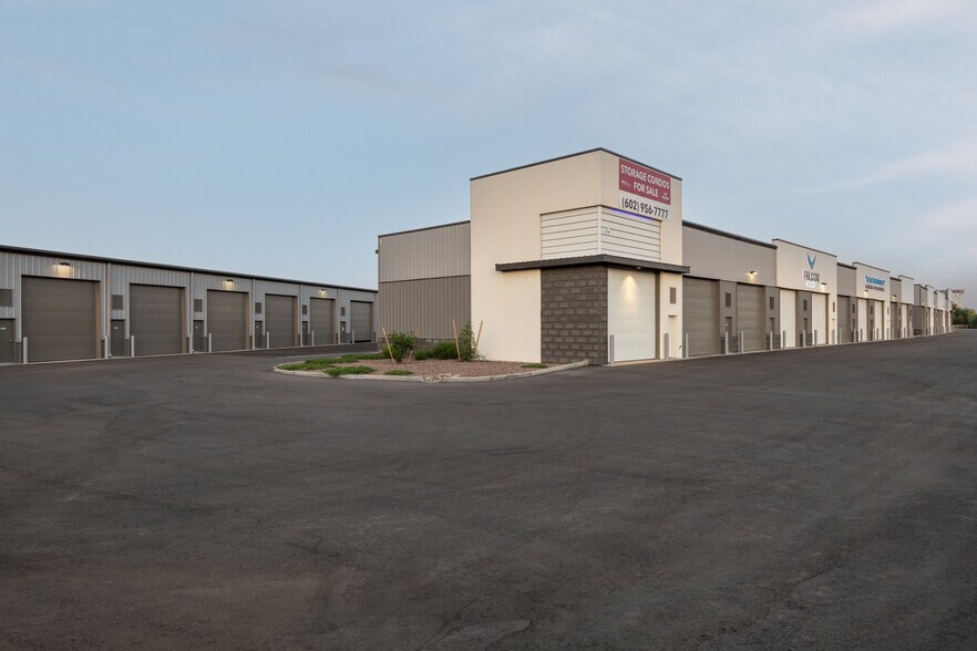 More Photos Of 450 E Willis Rd, Chandler Self Storage For Sale