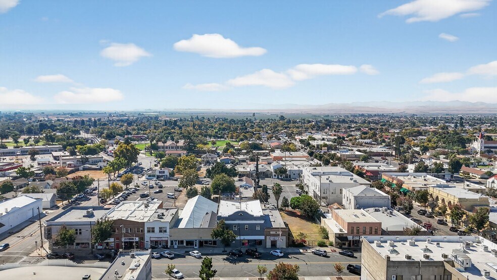 More Photos Of 631-637 I St, Los Banos Apartments For Sale