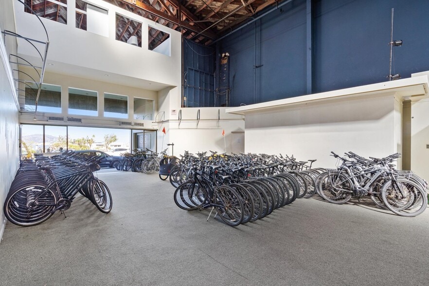 More Photos Of 757 Beach St, San Francisco Storefront Retail Office For Sale