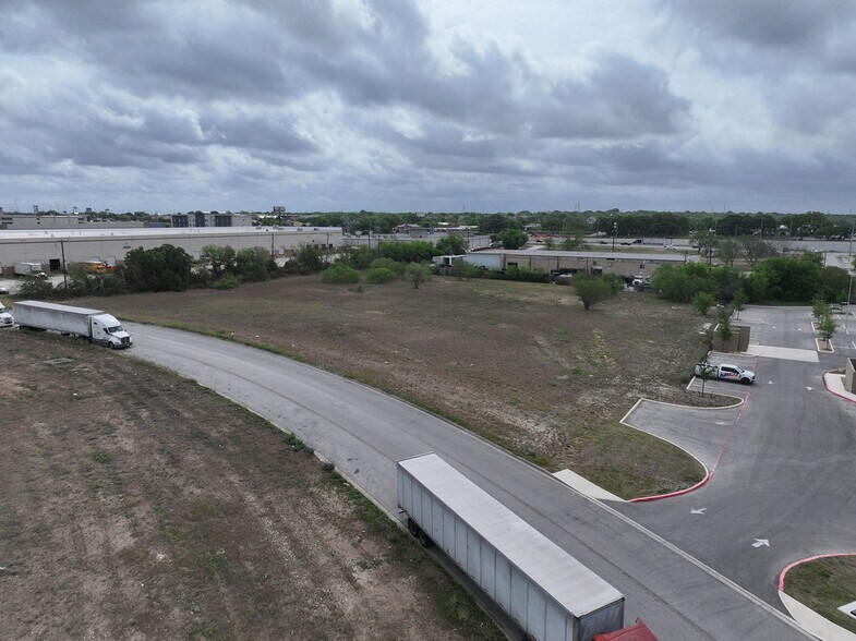More Photos Of Verde Parkway, Schertz Land For Sale