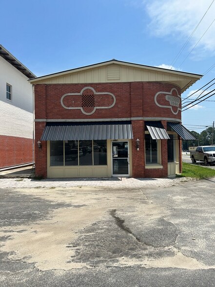 More Photos Of 206 South St, Nashville Freestanding For Sale