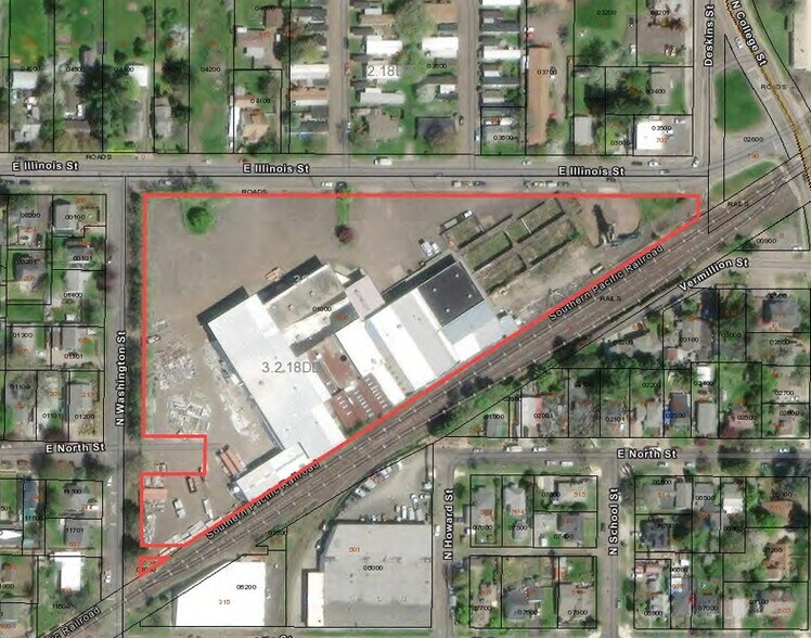 More Photos Of 500 E Illinois St, Newberg Manufacturing For Lease