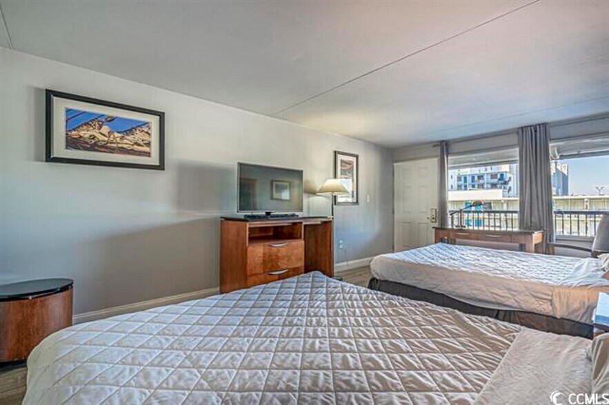More Photos Of 2711 S Ocean Blvd, Myrtle Beach Hotel For Sale