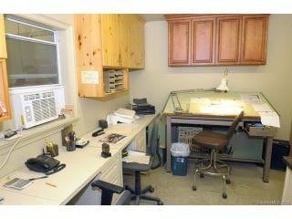 More Photos Of 315 Railroad St, Rockwell Warehouse For Lease