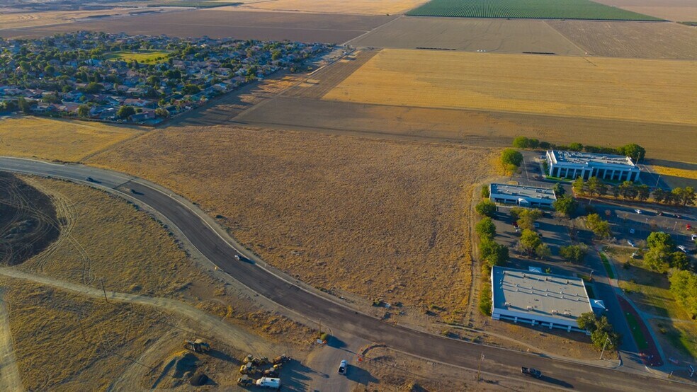 More Photos Of Phelps Avenue, Coalinga Land For Sale