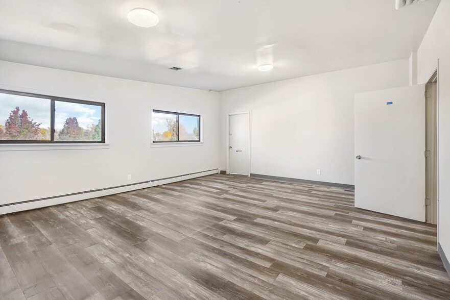 More Photos Of 8646 W Colfax Ave, Lakewood Freestanding For Lease