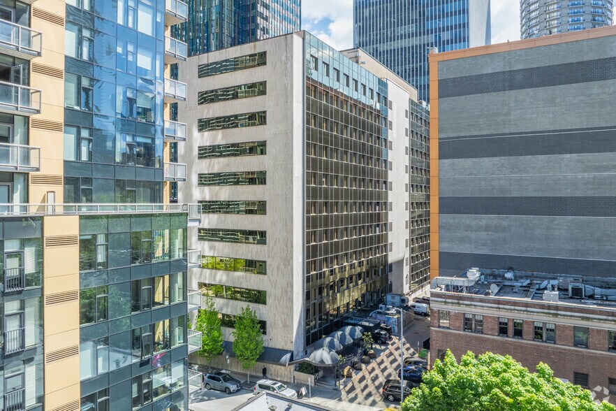 More Photos Of 2033 6th Ave, Seattle Coworking Space