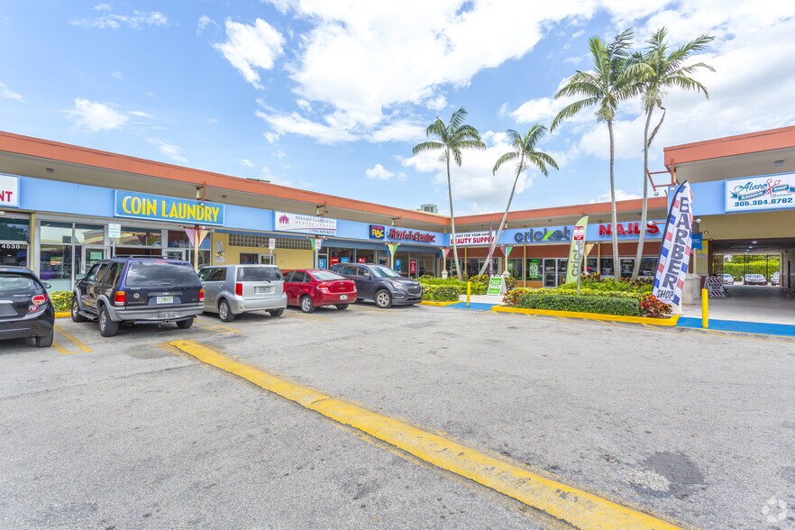 More Photos Of 4500-4698 NW 183rd St, Miami Gardens Storefront For Lease