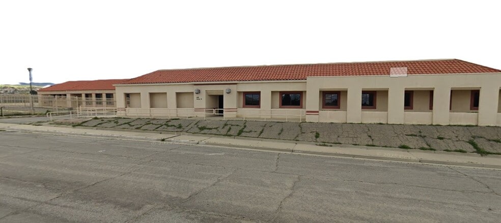 Primary Photo Of 315 N Lincoln St, Taft Office For Sale
