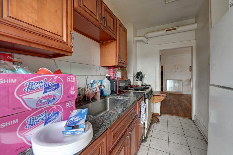 More Photos Of 14120 Superior Rd, Cleveland Multifamily For Sale