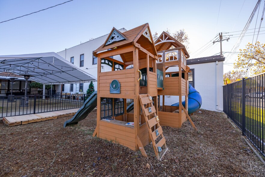 More Photos Of 628 Royer St, Roseville Schools For Lease