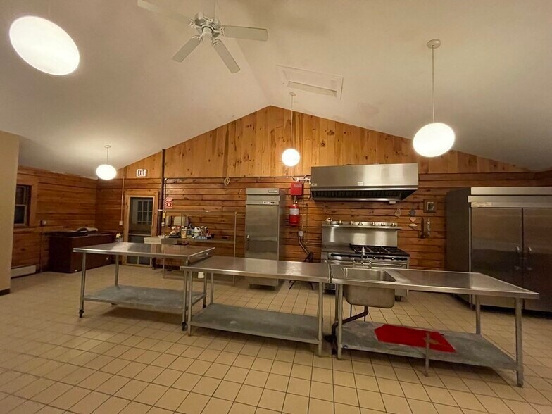 More Photos Of 1076 Roaring Brook, Conway Trailer Camper Park For Sale