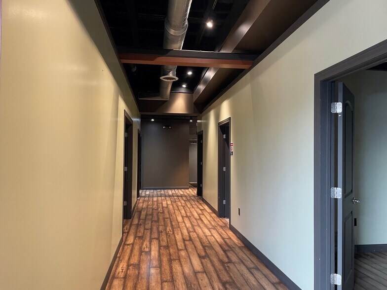 More Photos Of 6209 E State Blvd, Fort Wayne Storefront Retail Office For Sale