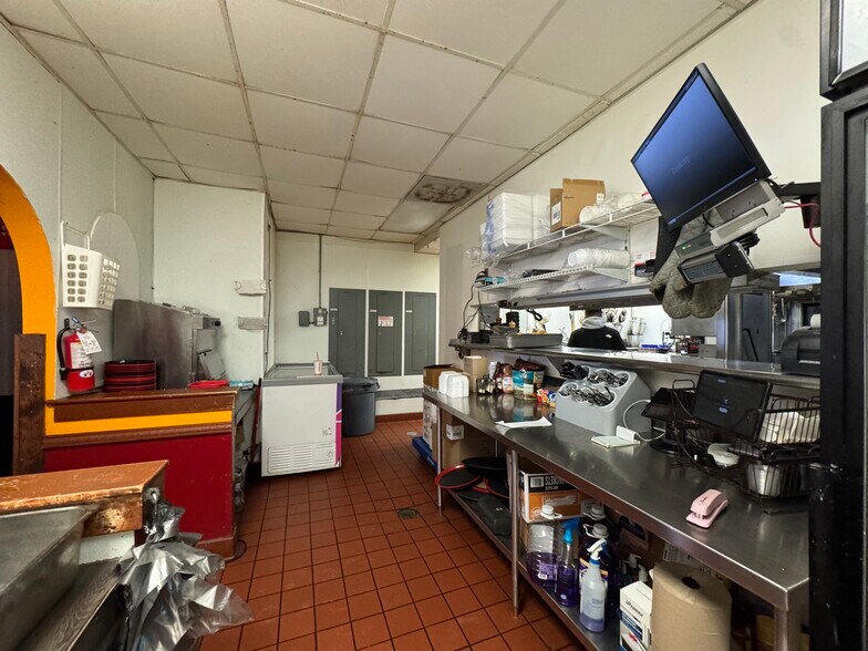 More Photos Of 2070 S Koeller St, Oshkosh Restaurant For Sale