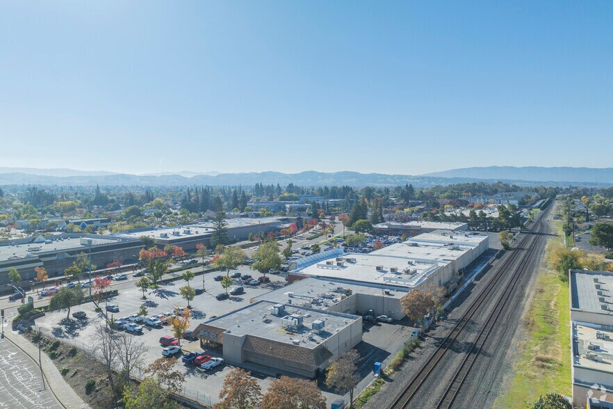 More Photos Of 1318-1588 Railroad Ave, Livermore Unknown For Lease