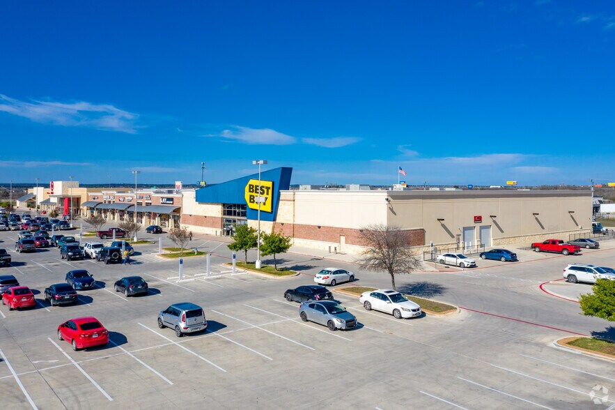 More Photos Of 161 Creekside Way, New Braunfels Unknown For Lease