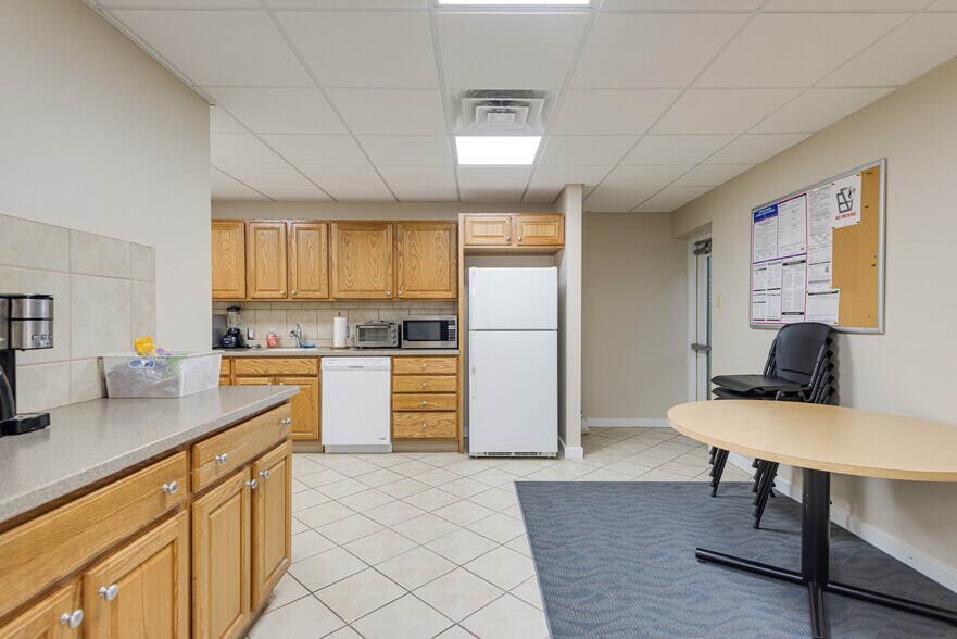 More Photos Of 1288 Valley Forge Rd, Valley Forge Office For Sale