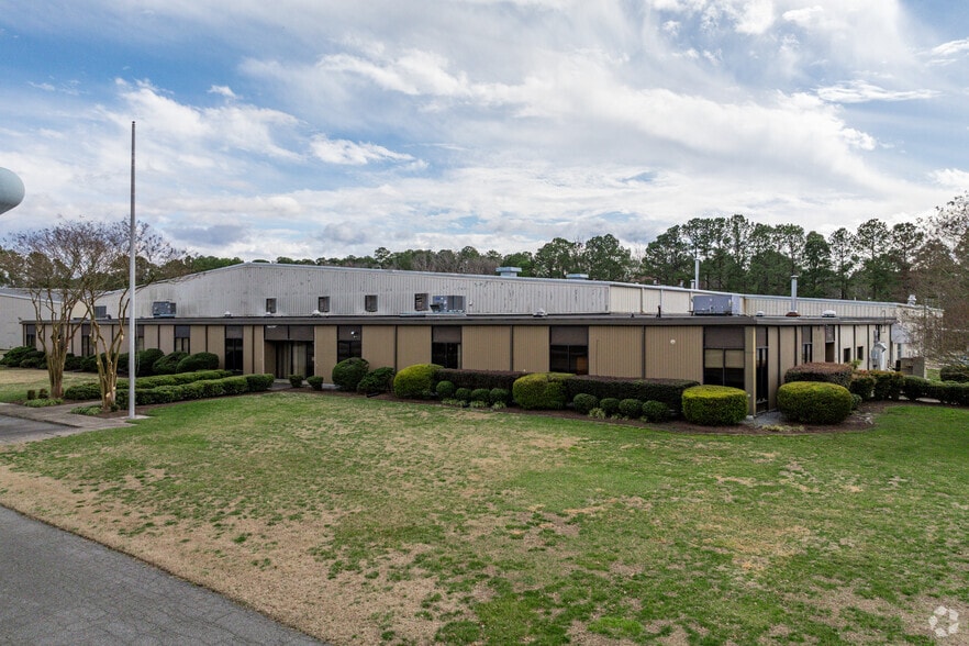 Primary Photo Of 1305 Progress Rd, Suffolk Warehouse For Lease