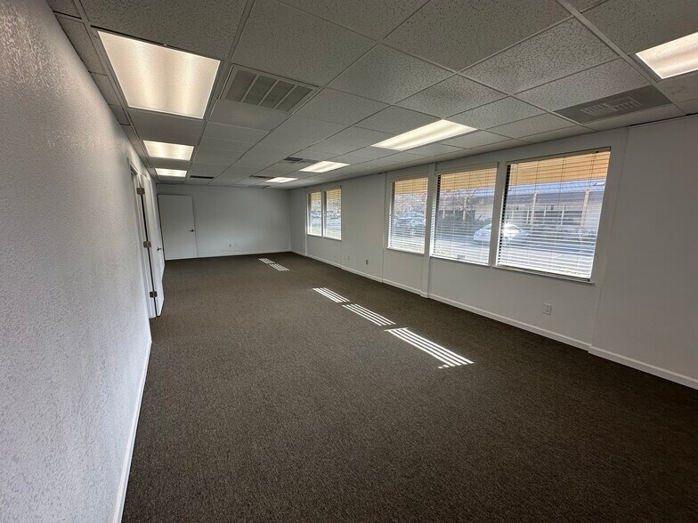 More Photos Of 2491 W Shaw Ave, Fresno Office For Sale