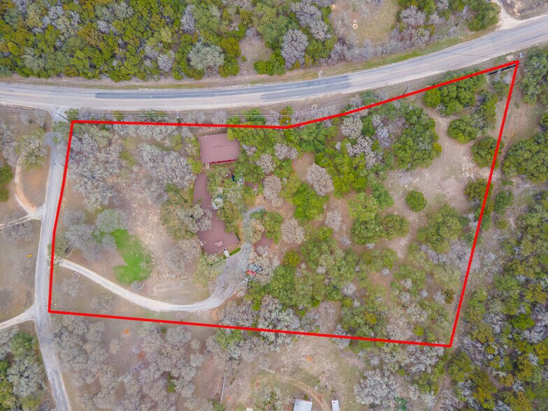 More Photos Of 101 Hunters Glen Dr, San Marcos Flex For Sale