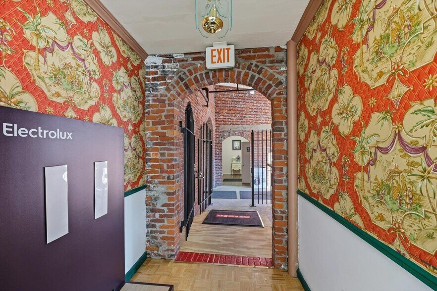 More Photos Of 540 Main St, Keene Office For Sale