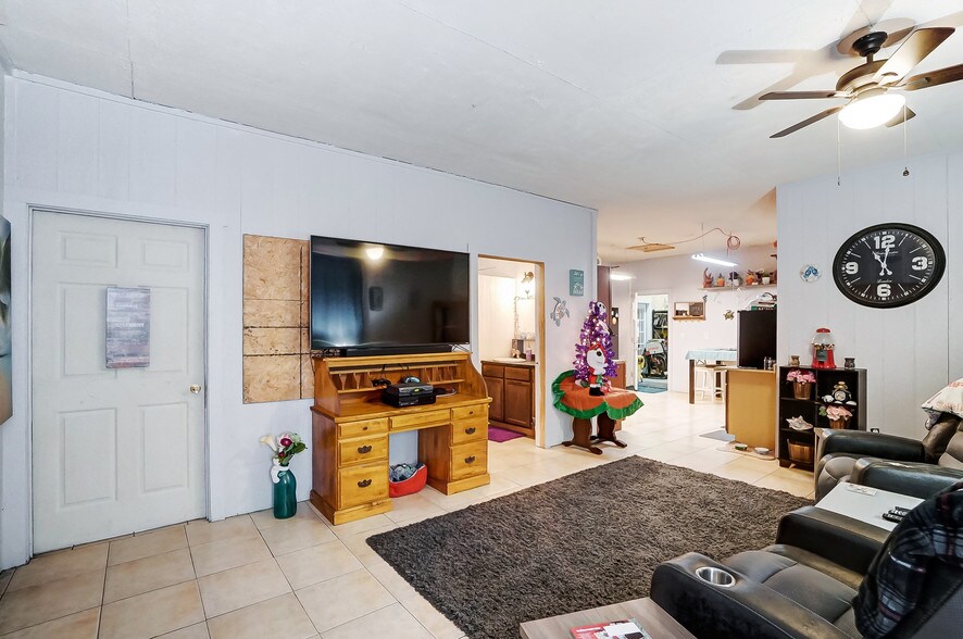 More Photos Of 3245 Piqua Troy Rd, Troy Light Distribution For Sale