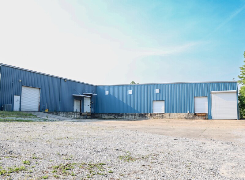 More Photos Of 100 Jeanette Barrett Industrial Blvd, Wetumpka Distribution For Lease