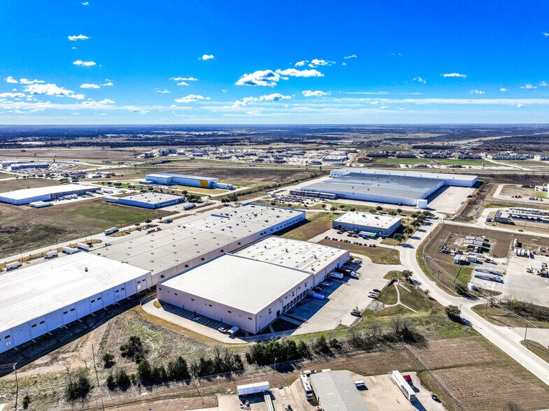 More Photos Of 303 Metro Dr, Terrell Manufacturing For Lease