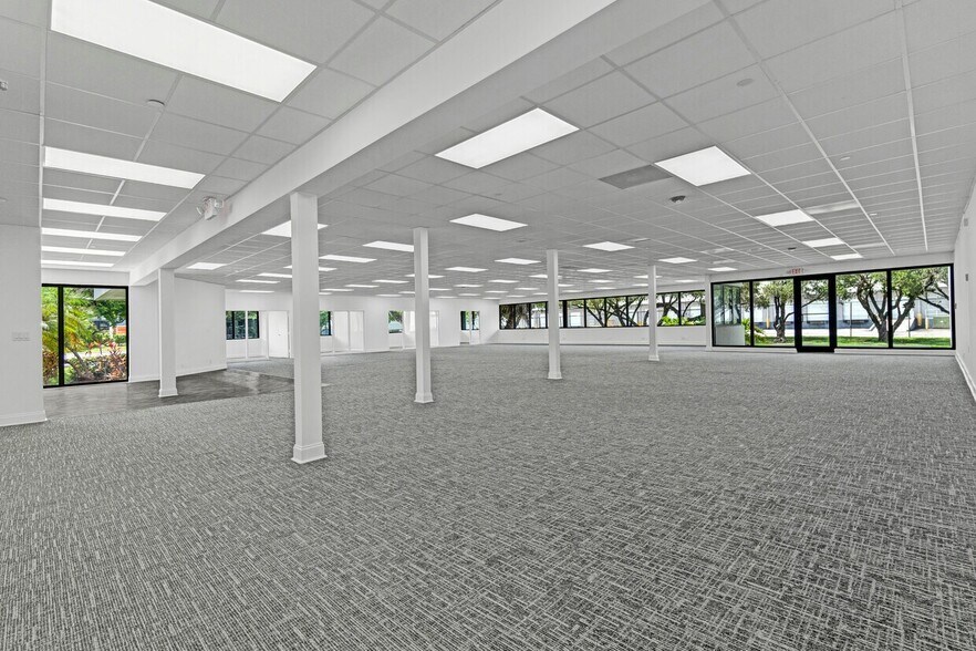 More Photos Of 1910 NW 97th Ave, Miami Distribution For Lease