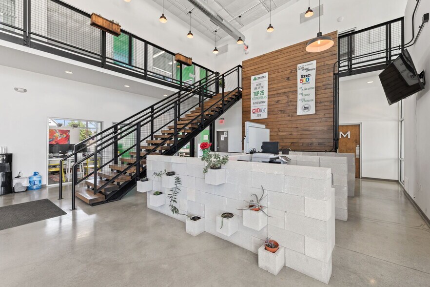 More Photos Of 147 US Highway 87, Comfort Industrial For Sale