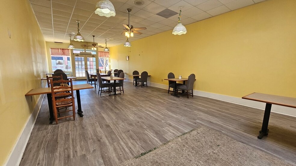 More Photos Of 2727 Cleveland St, Elloree Restaurant For Sale