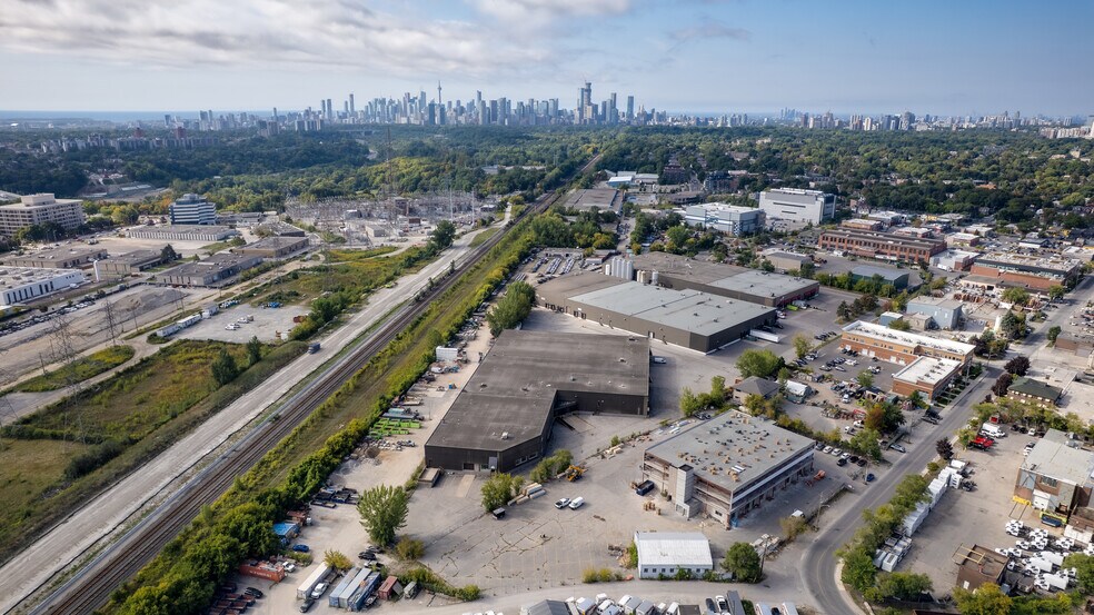 Primary Photo Of 55 Esandar Dr, Toronto Warehouse For Lease