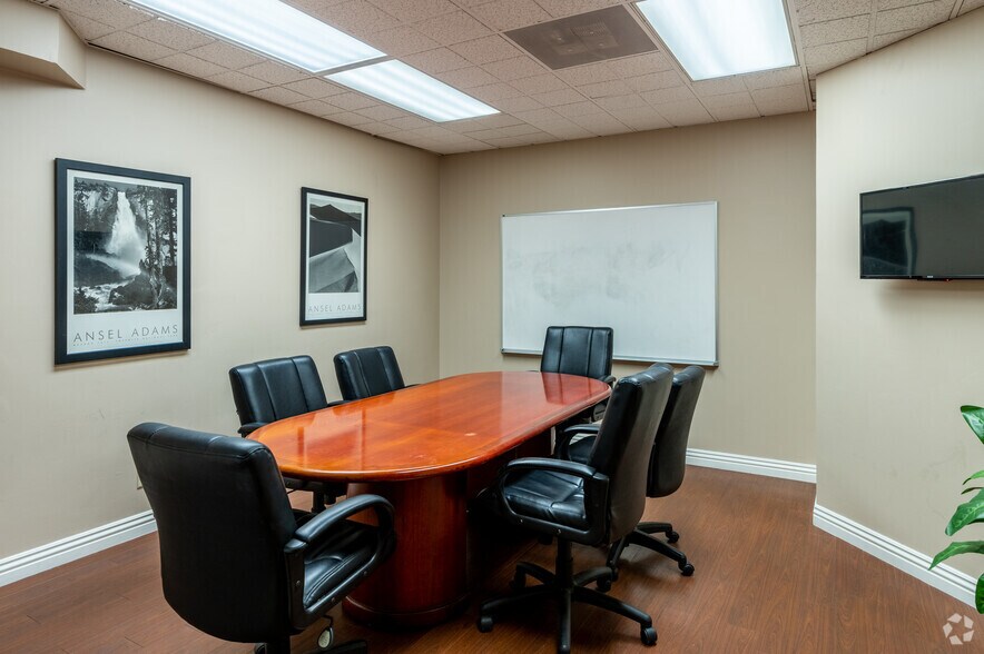 More Photos Of 2050 W Chapman Ave, Orange Medical For Lease